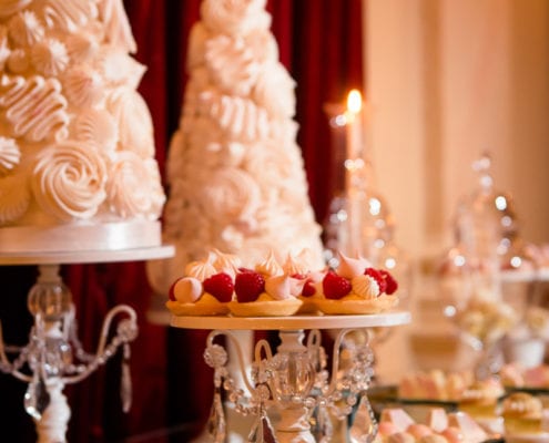 Exclusive wedding in Prague - candy bar